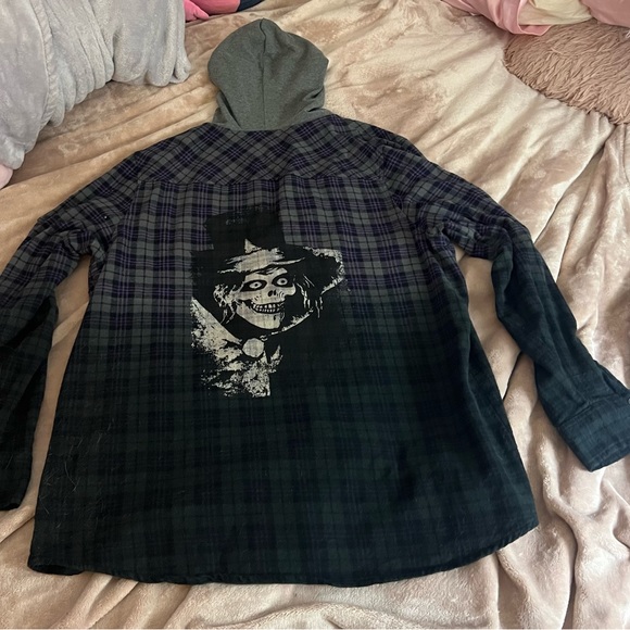 Disneyland resort, haunted mansion, flannel, hatbox, ghost - Picture 6 of 12